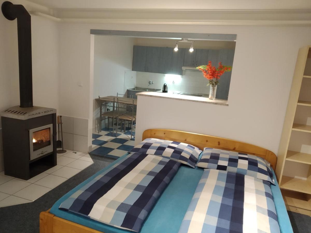 Apartmany Pod Strani Vrchlabí Eksteriør bilde